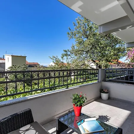 Ivo Appartement *