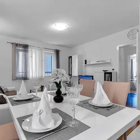 Ivo Μακάρσκα